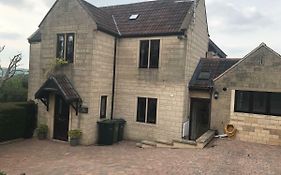 A Secluded Self Contained Country Suite With A View - Parking, Easy Access To Bath